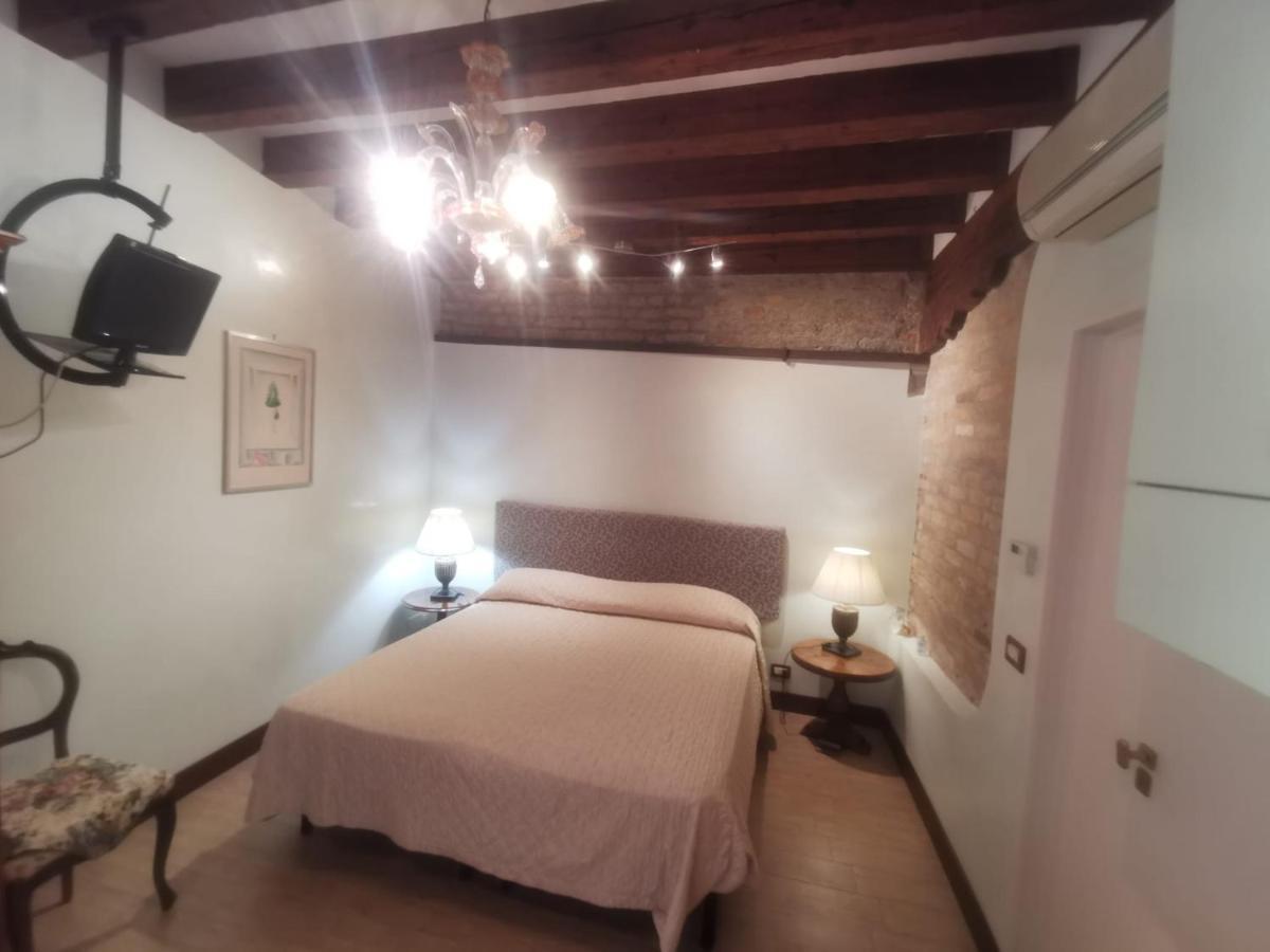 Canal View Studio Flat Venezia Esterno foto