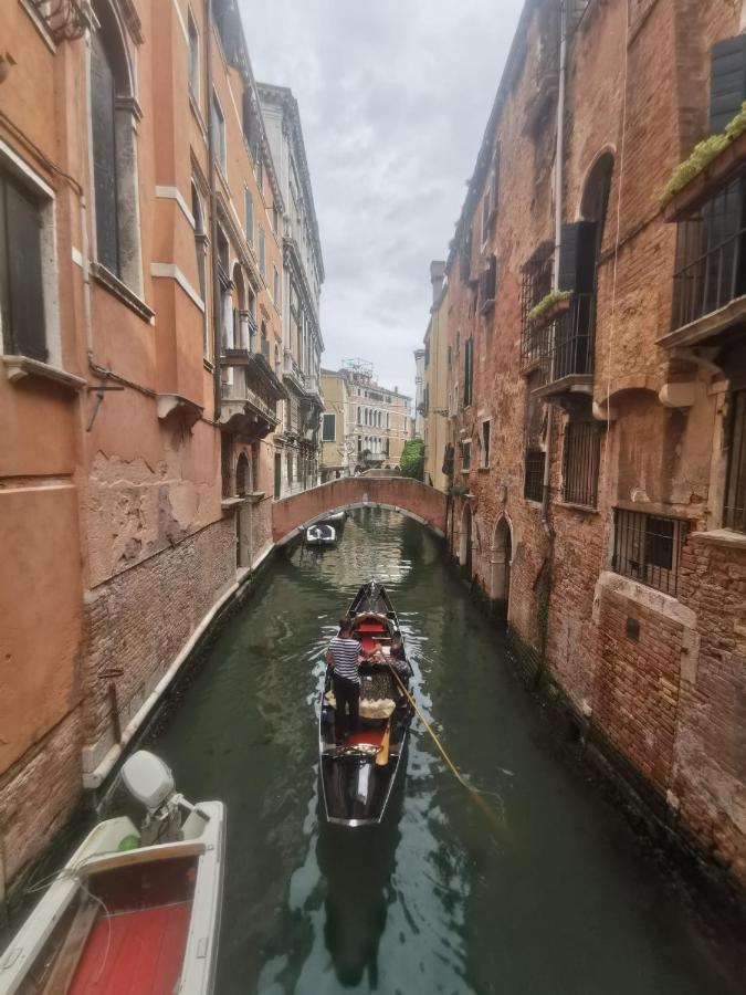 Canal View Studio Flat Venezia Esterno foto