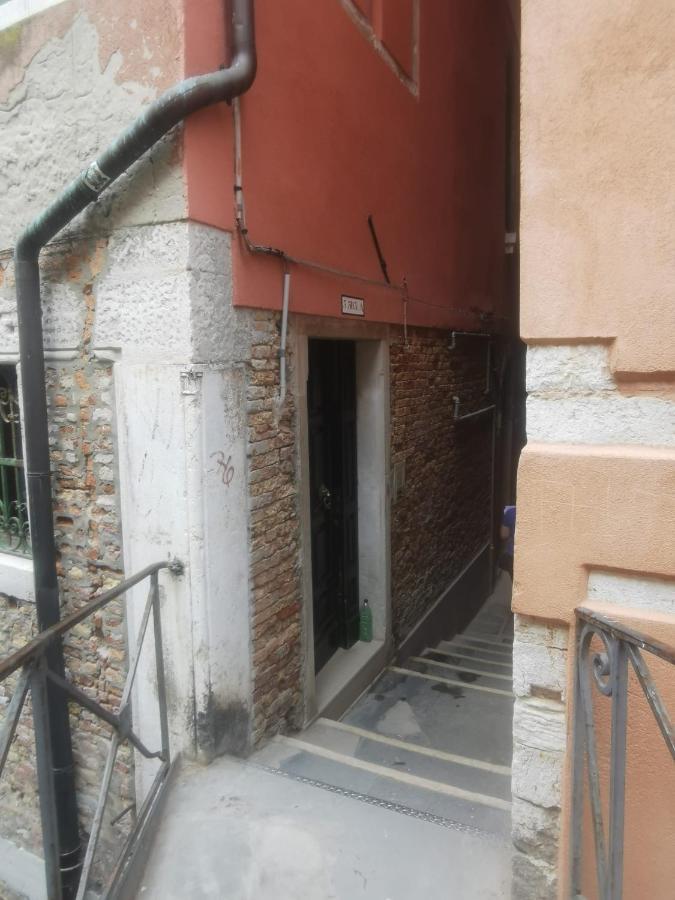 Canal View Studio Flat Venezia Esterno foto